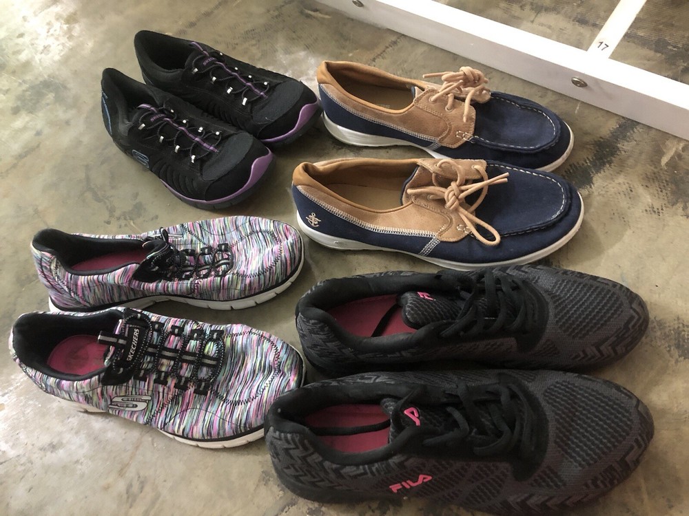 Women’s Shoes Size 9 And 10 Skechers Filas