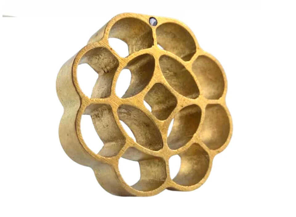 Rose-Shaped Honeycomb Biscuit Mold for Loyang Cookies