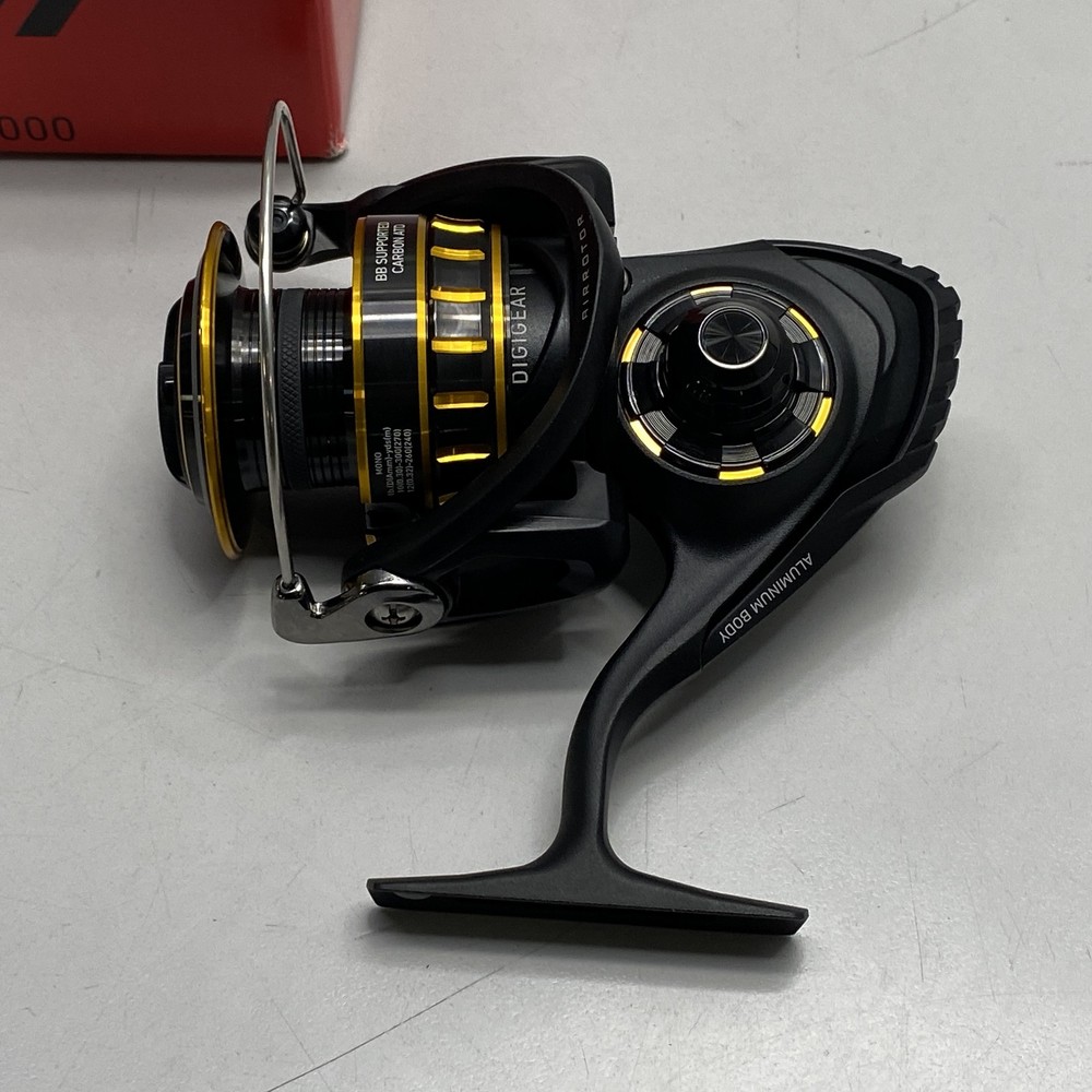 Daiwa BG 4000 Spinning Reel Big Black Gold Series Fishing Gear