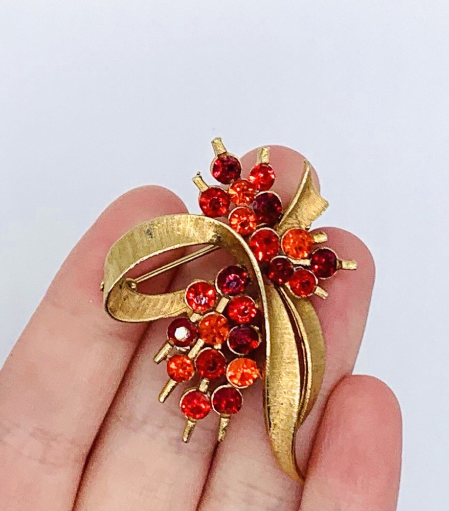 Vtg Unmarked Red Orange Glass Rhinestone Gold Tone Flower Brooch Pin