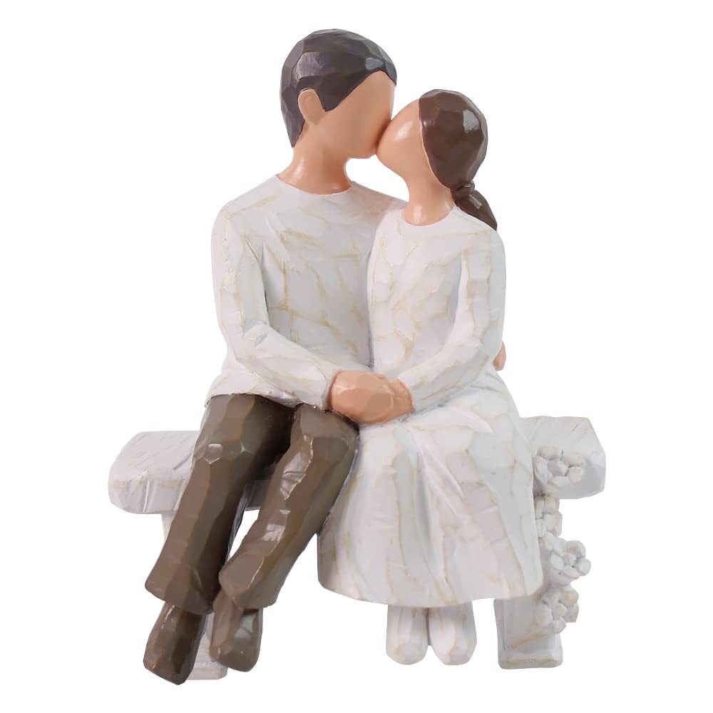 Romantic Couple Figurines in Love, 6