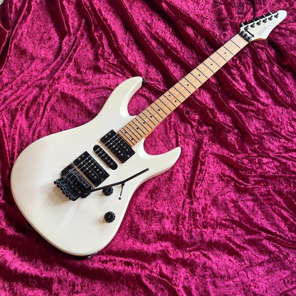 YAMAHA RGZ-III White Electric Guitar - 90s Vintage Japan-Made