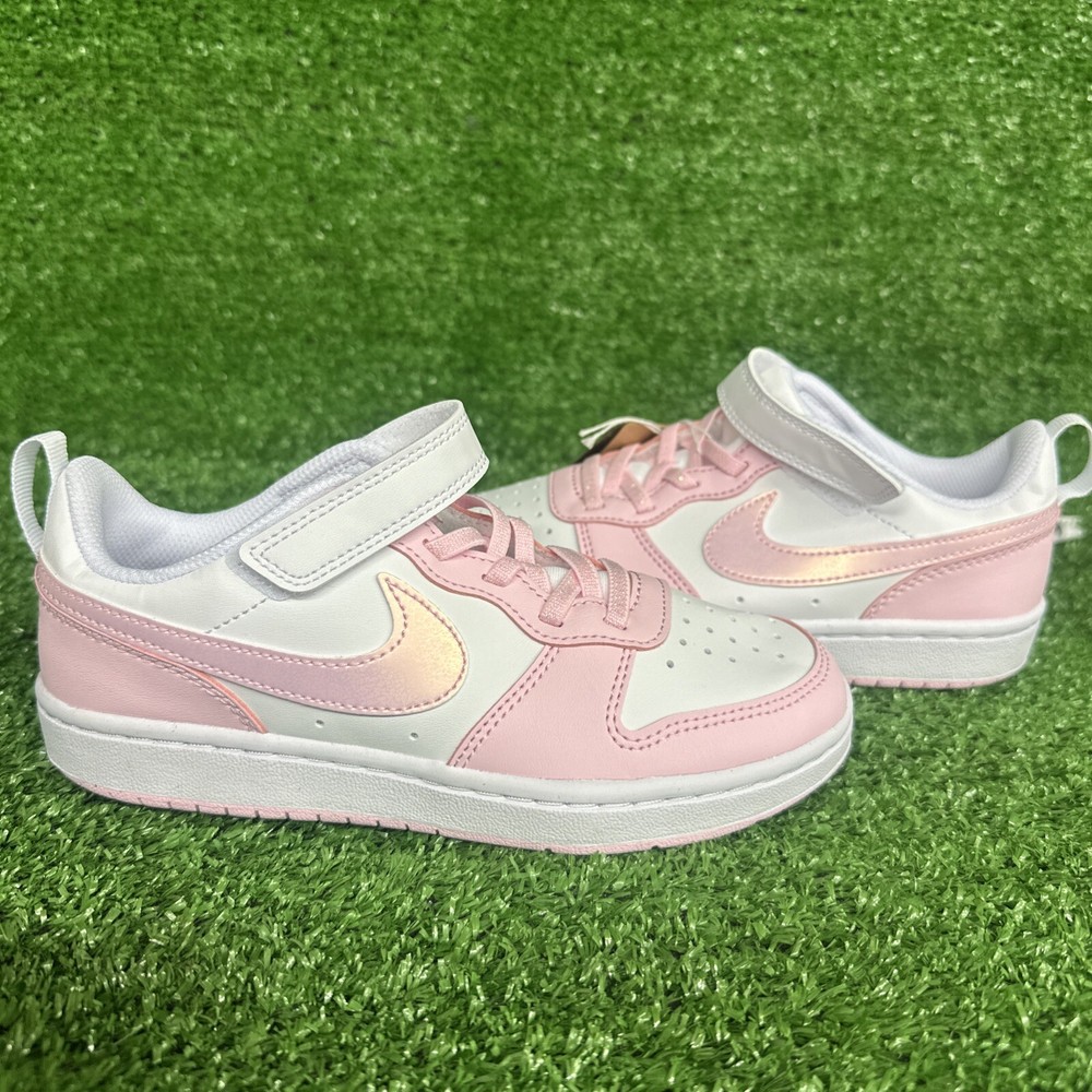 NIKE Boy's Sneaker Low Size 1Y