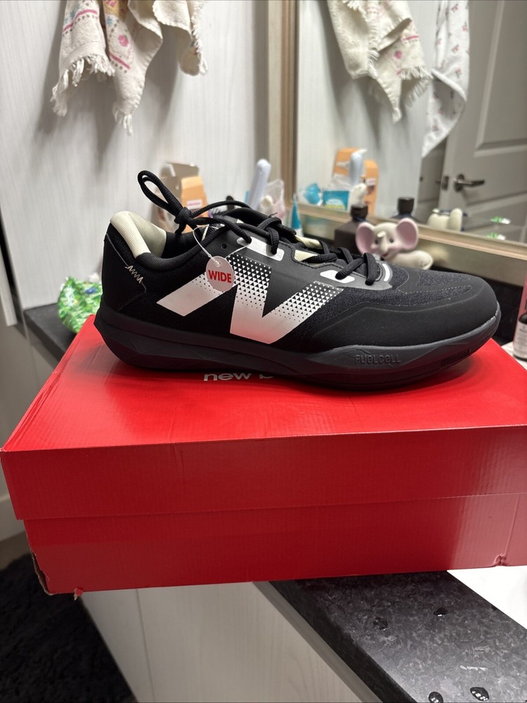 New Balance FuelCell 796v4