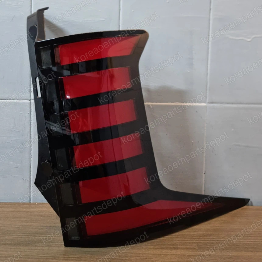 2026 Hyundai Palisade Right Outer Rear Tail Light Lamp OEM 92402-P9010