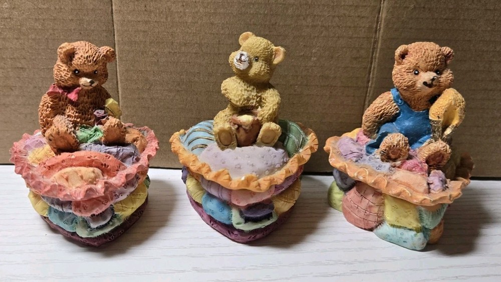 3 ~ A Bear On A Heart Quilt Trinket Boxes TB72