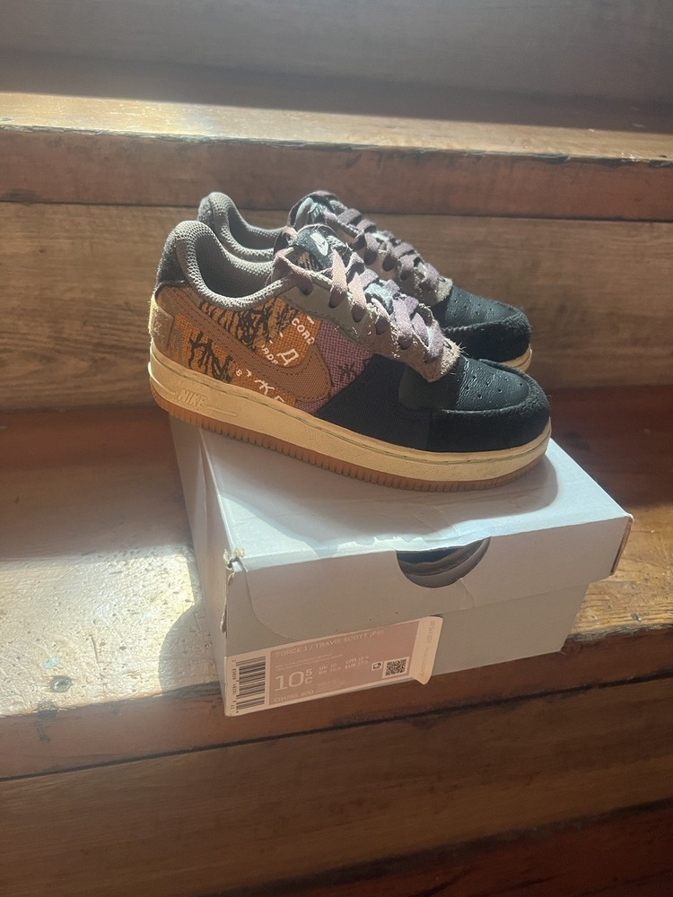 TRAVIS SCOTT AIR FORCES PS