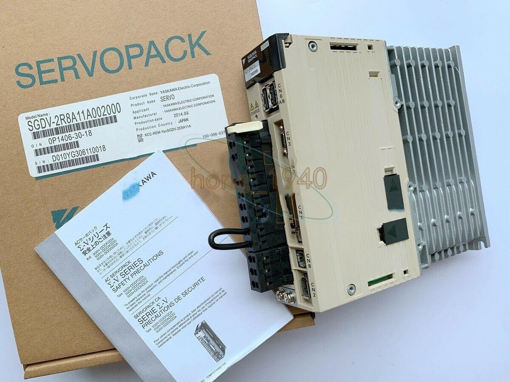 1Pcs Yaskawa Servo Drive SGDV-2R8A11A002000 New