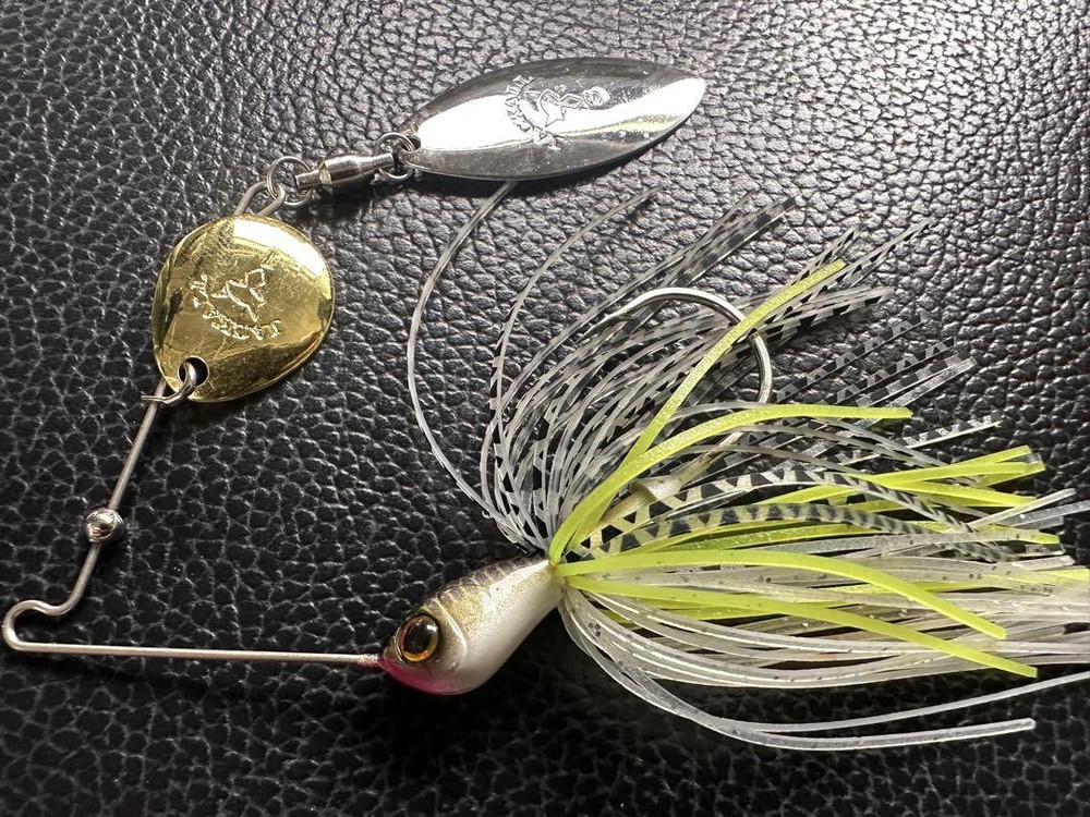 Jackall Eraption Color Blade - High-Performance Fishing Lure for Ultimate Precision and Strikes