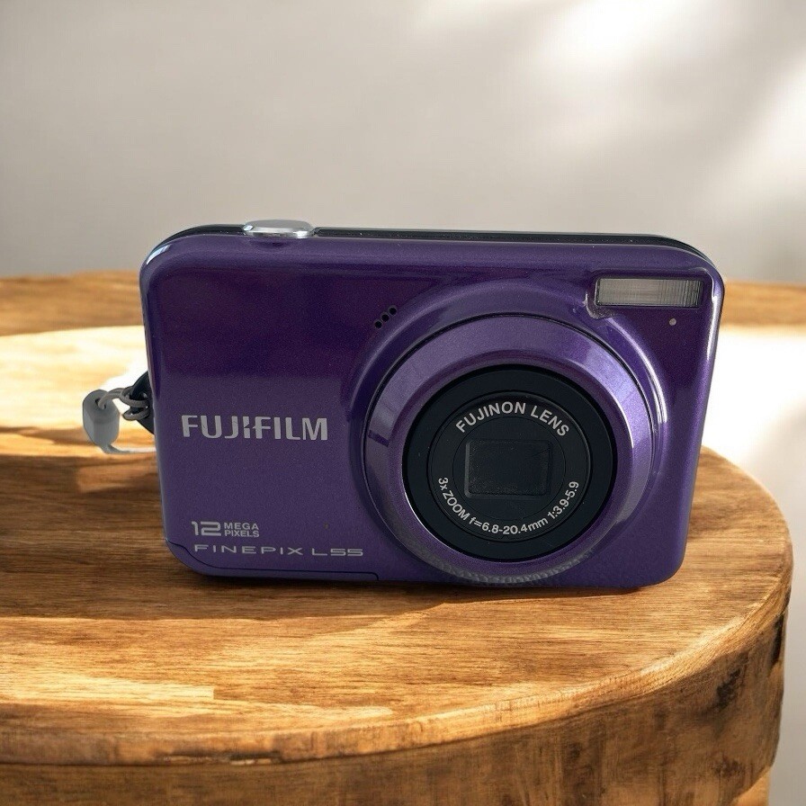 Fujifilm FinePix L55 12MP Digital Camera Purple Tested Working with Charger