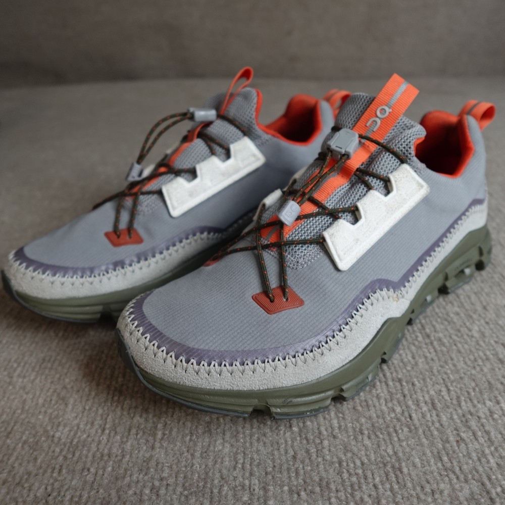 On Cloud Mens Sneakers 9  Gray Alloy Ivy Cloudaway