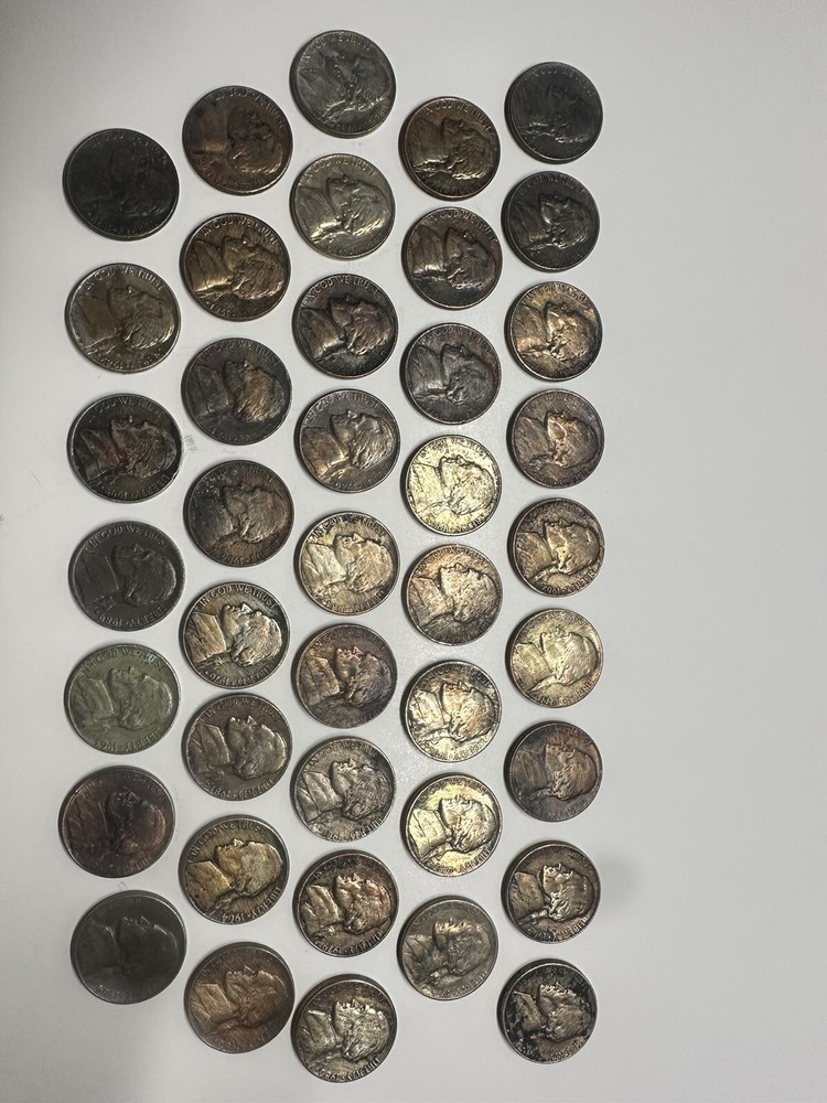 Jefferson Nickel Roll Of Beautiful Toned Coins , 41 Coins Total, Amazing Colors