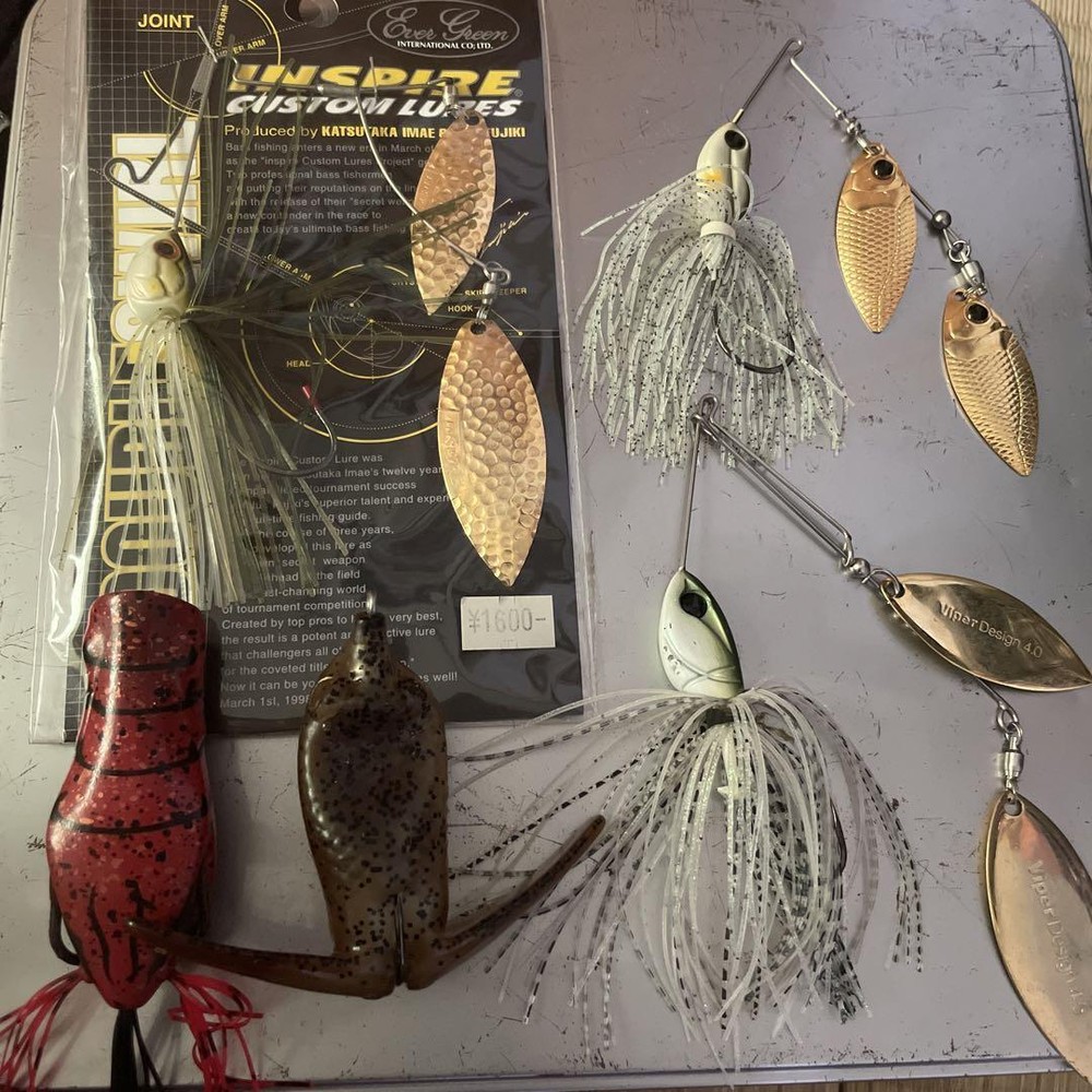Gabacho Tips Frog Spinner Bait - Effective Fishing Lure