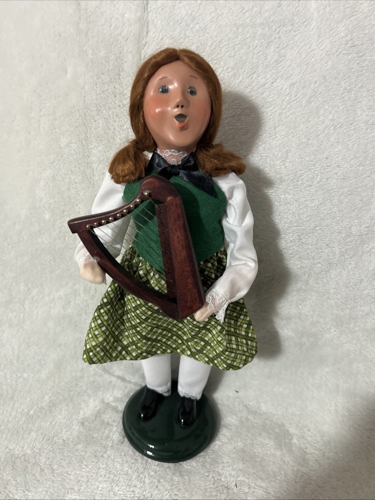 Byers Choice 2020 Irish Lassee 2312