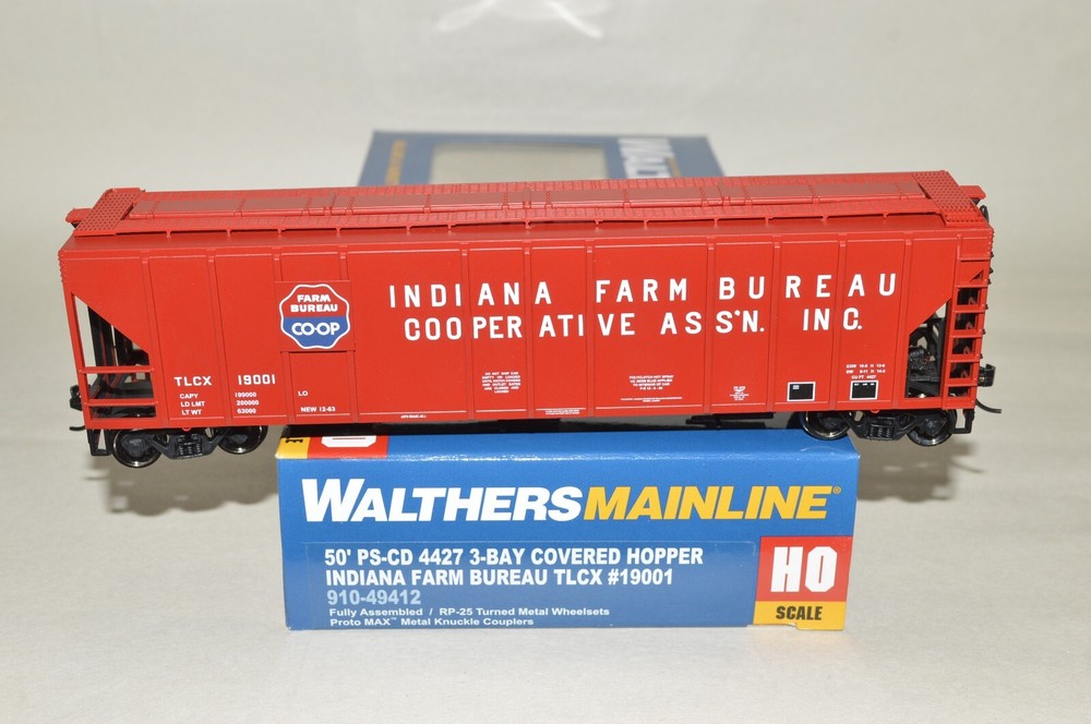 HO Walthers PS-CD 4427 grain covered car hopper Indiana Farm Bureau Coop 19001