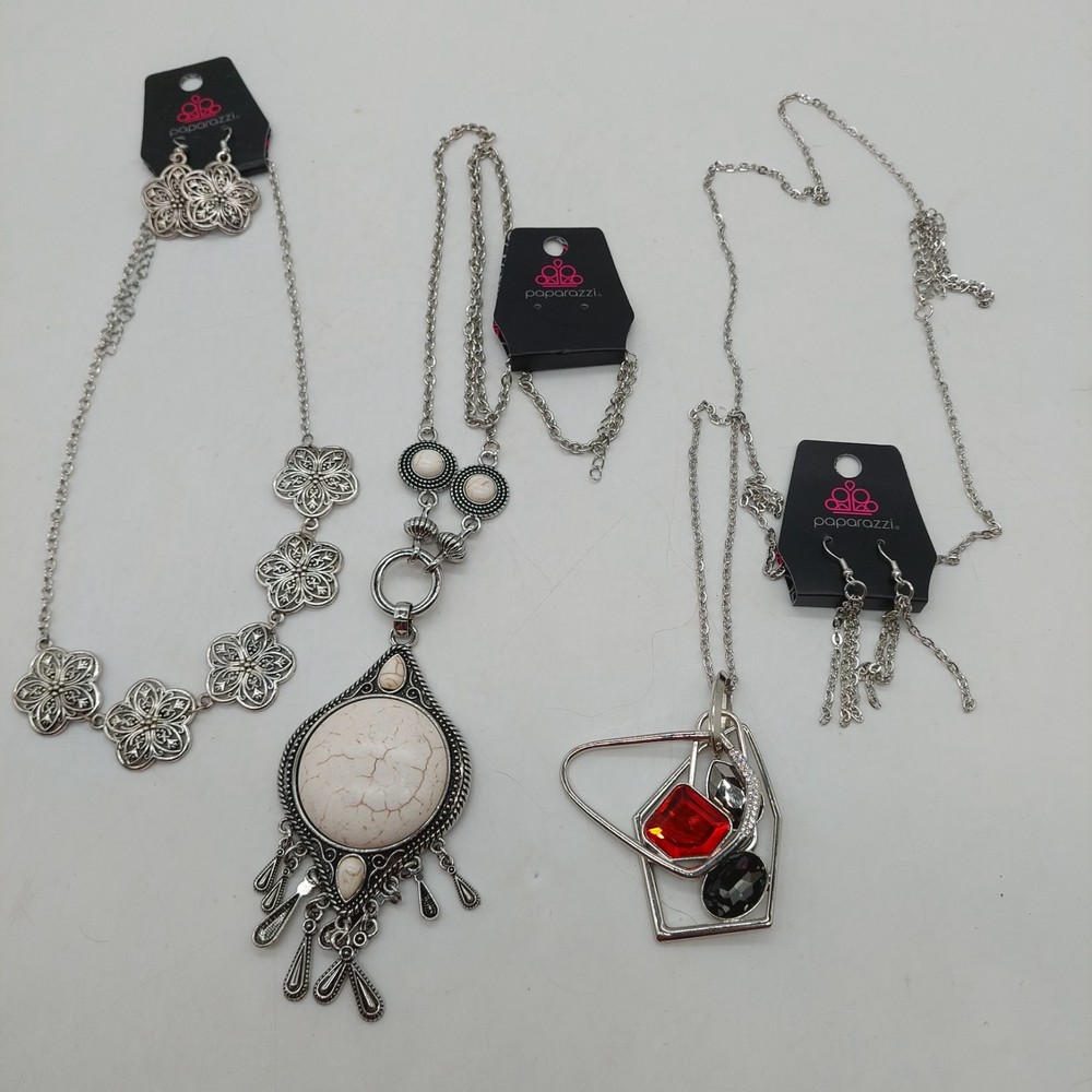 Paparazzi Necklaces Choker Set Of 3 READ