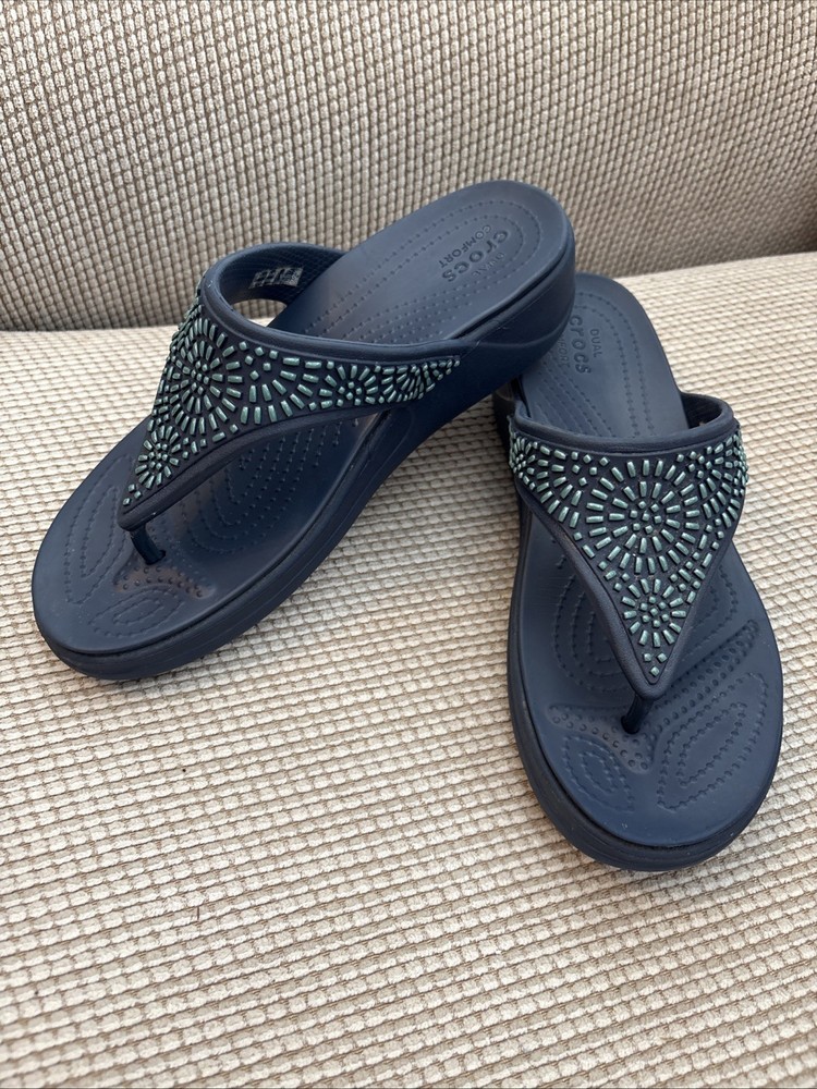 Crocs Women's Navy Monterey Diamante Beaded Wedge Flip Flops Size 8 EUC