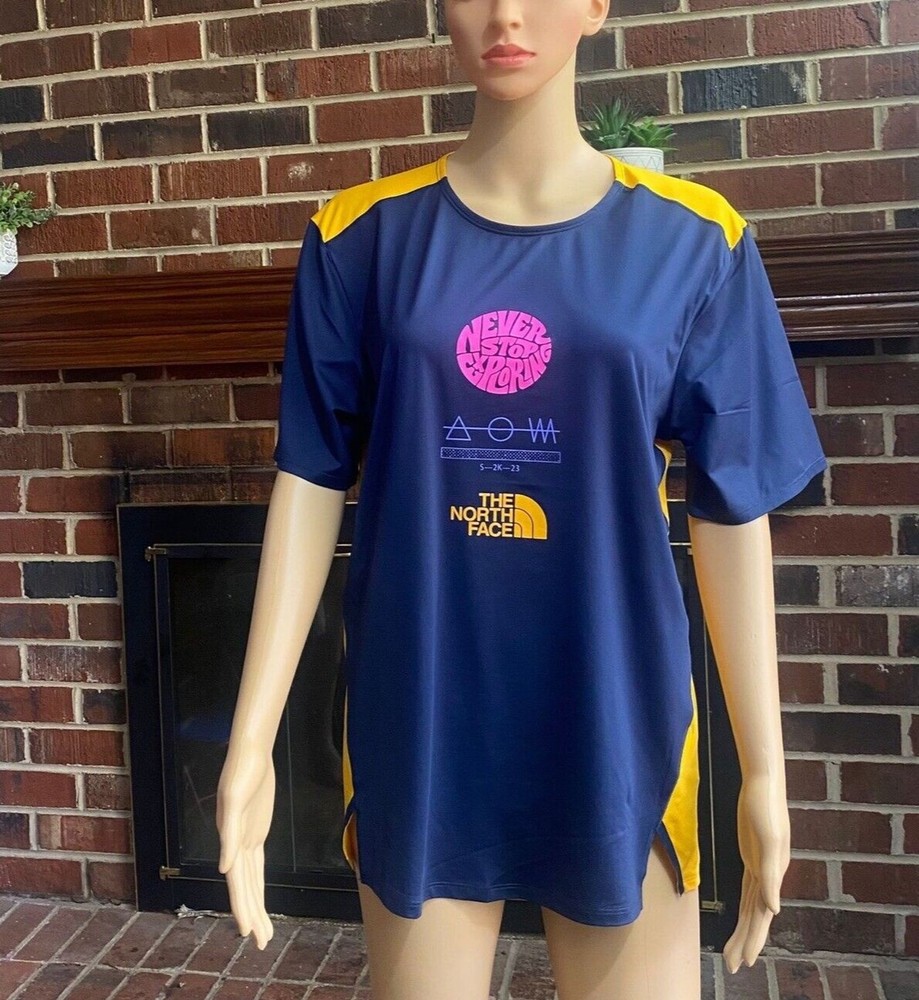 North Face Adult TRAILWEAR Lost Coast Short Sleeve Tee Size Small New Active Performance
