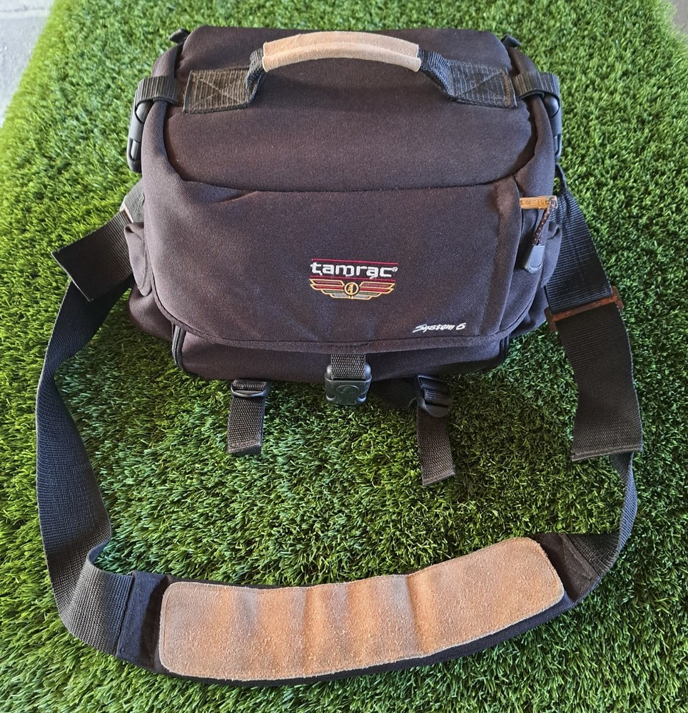 Tamrac System 6 Preowned Camera Bag with Adjustable Shoulder Strap