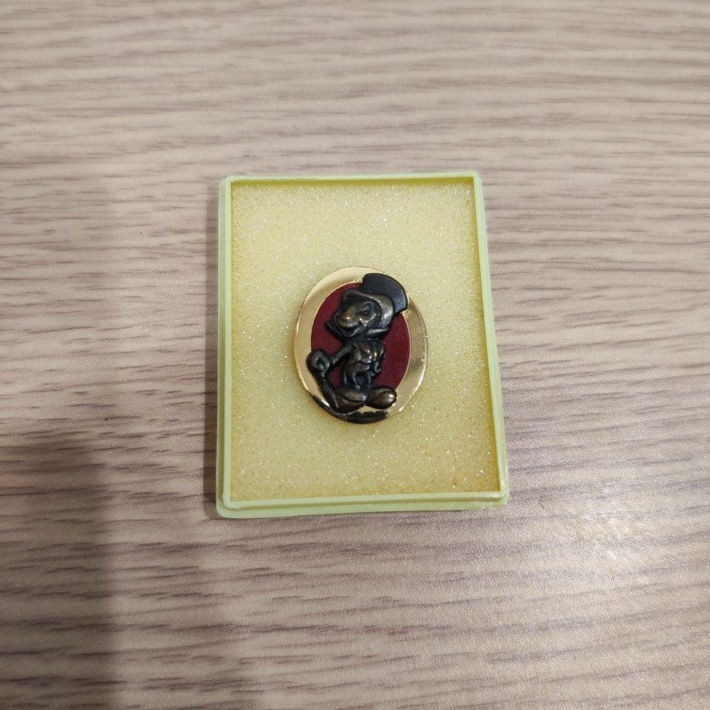 Disney Trainer Pin Jiminy Cricket