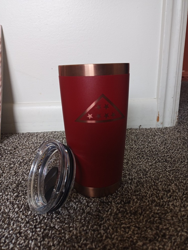 LIMITED EDITION YETI FOLDS OF HONOR 