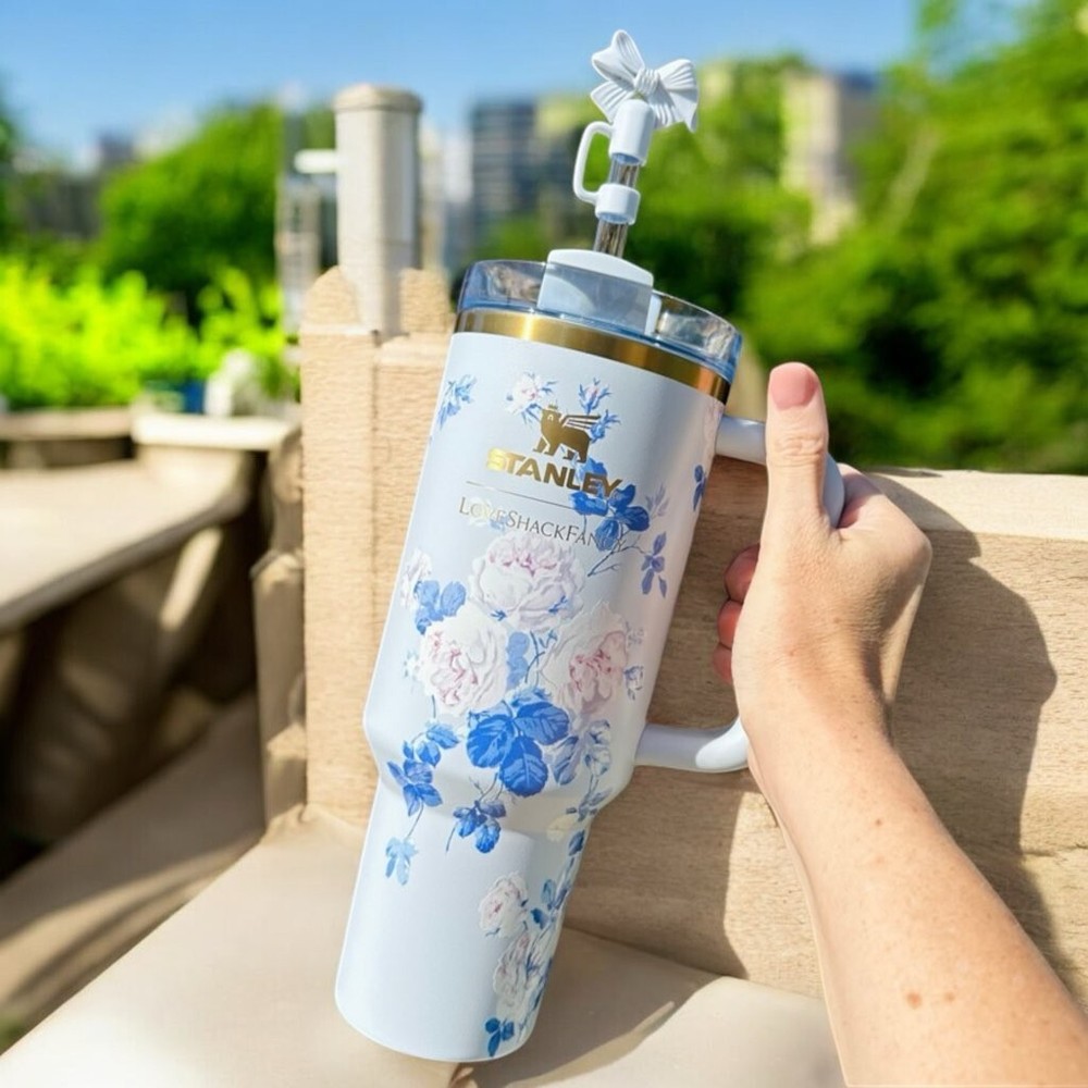 Stanley X Love Shack Quencher Tumbler 40 OZ Everblooming Rosettes