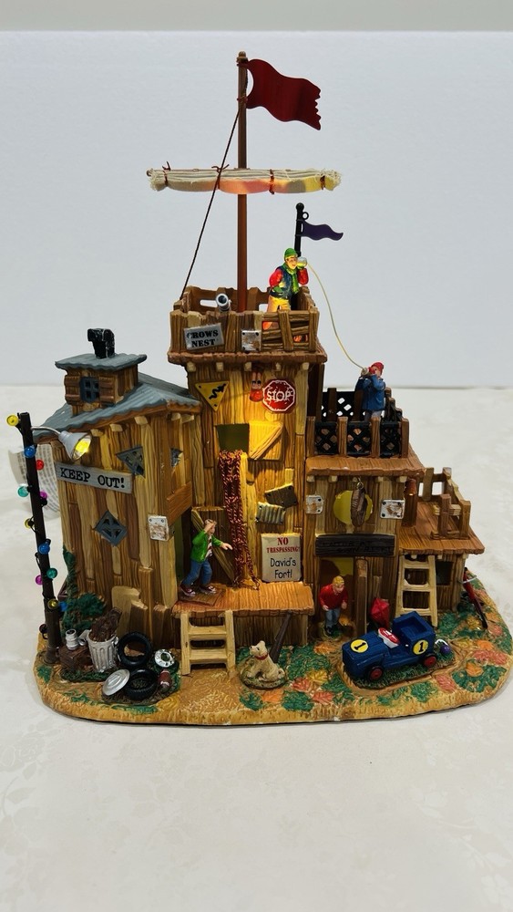 Lemax “David's Fort” Lighted Holiday Village Accent #04218 Retired 2010 NEW !