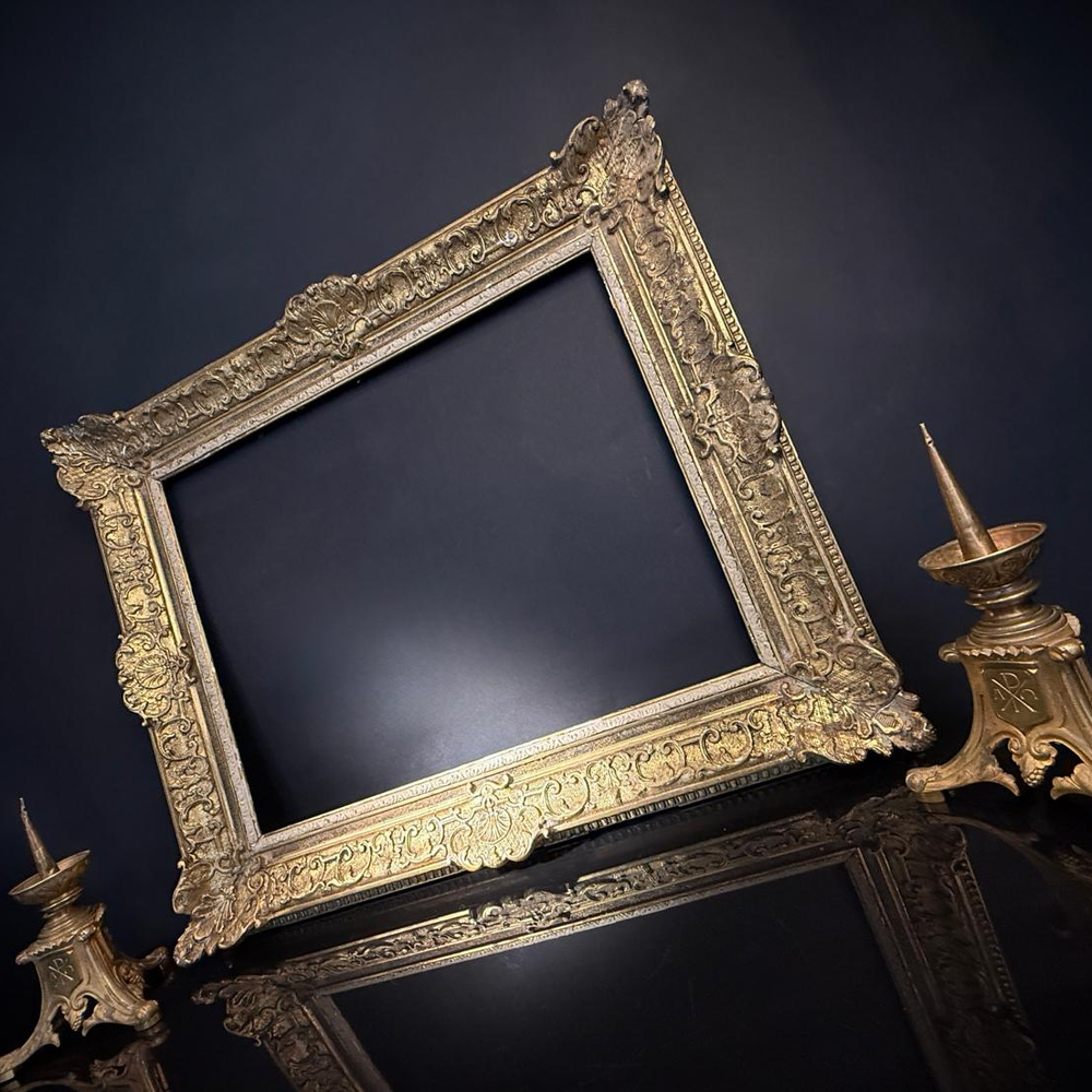 Large Shabby Antique French Gilt Picture Frame | Ornate Detail | Gold (87x71cm)