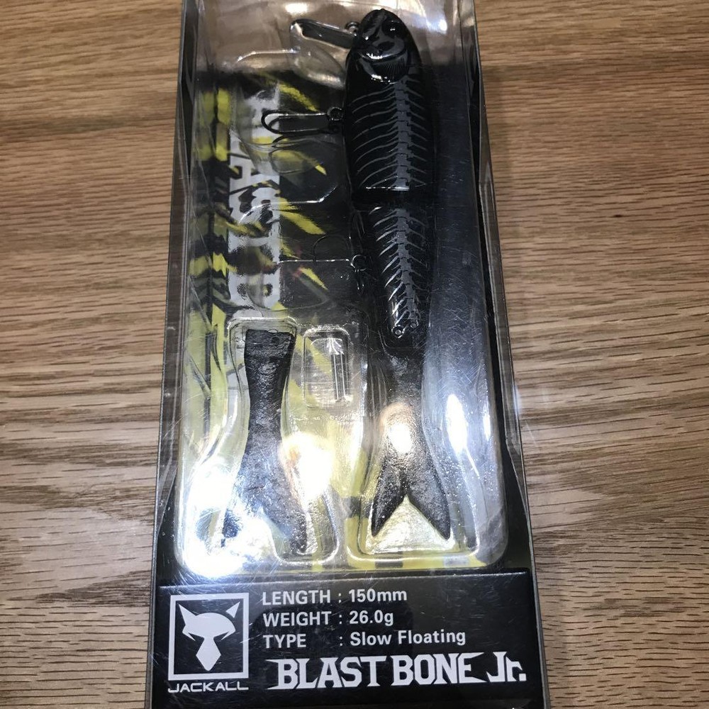 Jackall Blast Bone Jr Big Bait Fishing Lure for Tough Catches