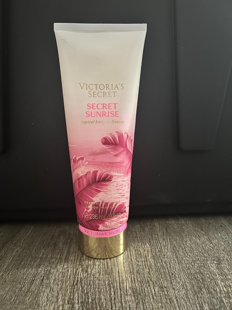 Victoria's Secret Fragrance Lotion - 8oz (MULTIPLE SCENTS)