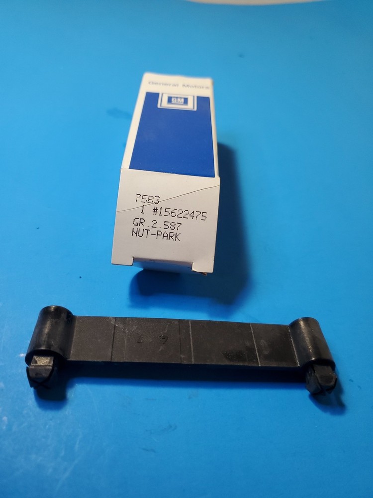 15622475 NEW GENUINE GM GENERAL MOTORS OEM NUT