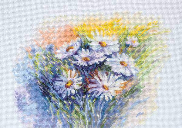 Cross stitch kit - Watercolor daisies 24x18cm White Aida 14ct needlepoint kit
