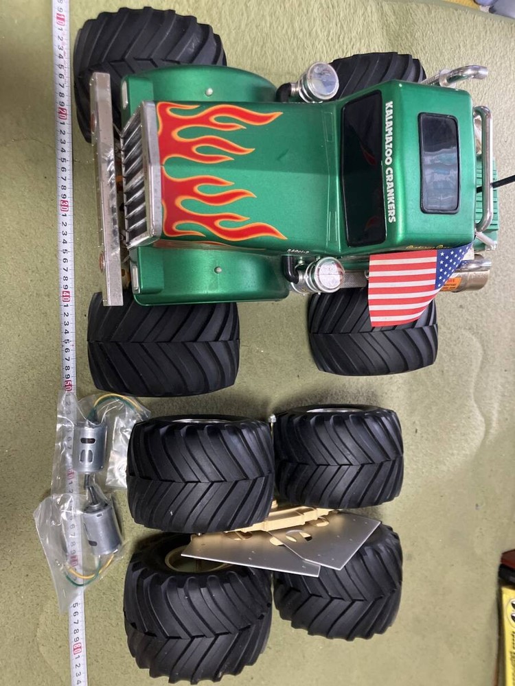 Vintage Tamiya RC Bullhead 4WS with Lights, Servos & Speed Controller