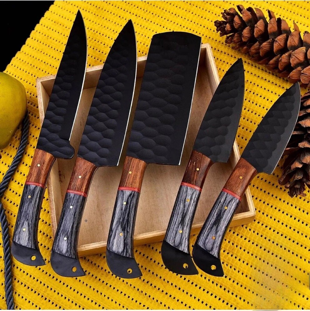 Professional 5-Piece Damascus Chef Set Ideal for Kitchen Use and Gift-Giving