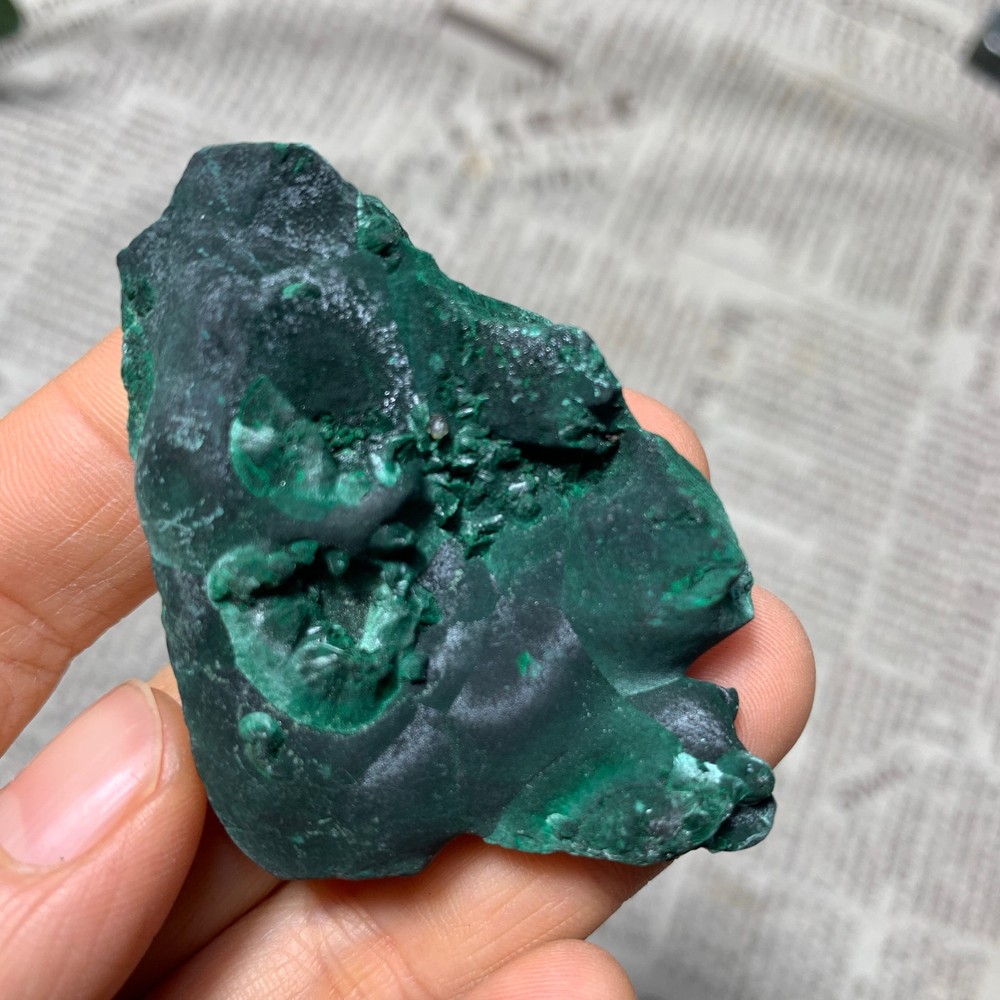 58g   Natural malachite velvet quartz crystal luster mineral specimen