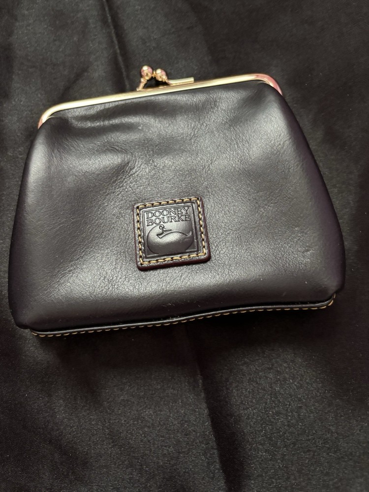 Dooney & Bourke Floretine Leathe Large Frame r Kiss Lock Coin Purse Navy