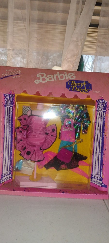 1991 Mattel Vintage Barbie Fashion Mall Party Dazzle Shop 3098