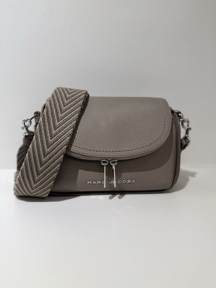 NWT Marc Jacobs Leather Groove Messenger - Concrete