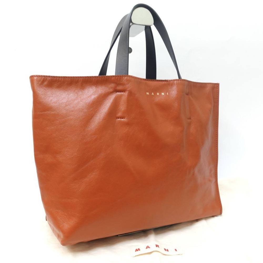 Marni Museo Soft Bicolor Leather Handbag in Excellent Pre-Owned Condition  