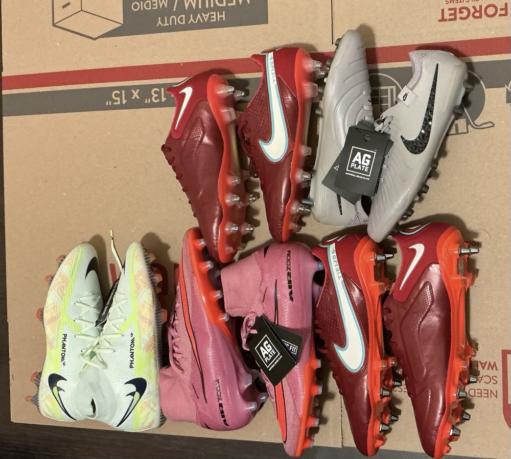 5 Pairs Of Soccer Cleats Lot Sizes  11,11,8,8,7 Nike Elite