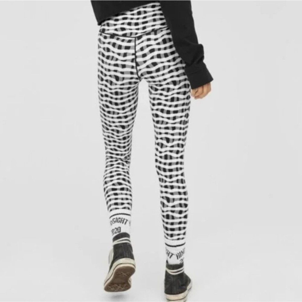 NWT Aerie Offline Real Me Xtra 7/8 Hi-Rise Leggings in Black/White Size M