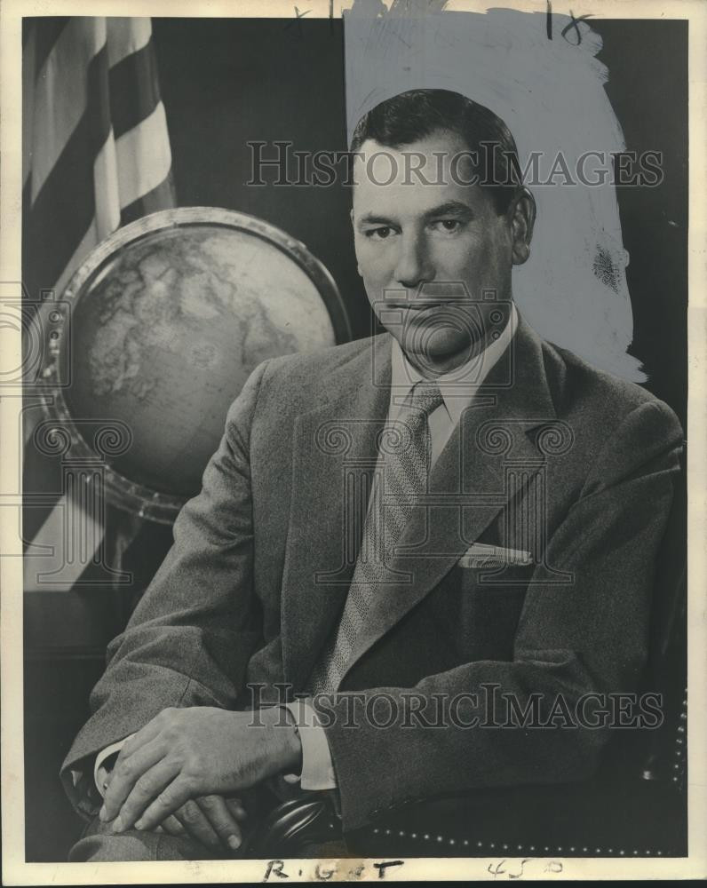1953 Press Photo Undersecretary of the Navy Thomas S. Gates Jr. - noo20414