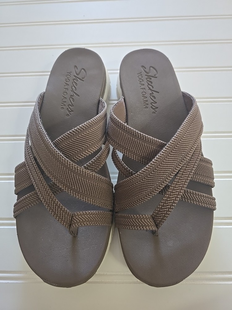 skechers womens yoga foam sandals 8