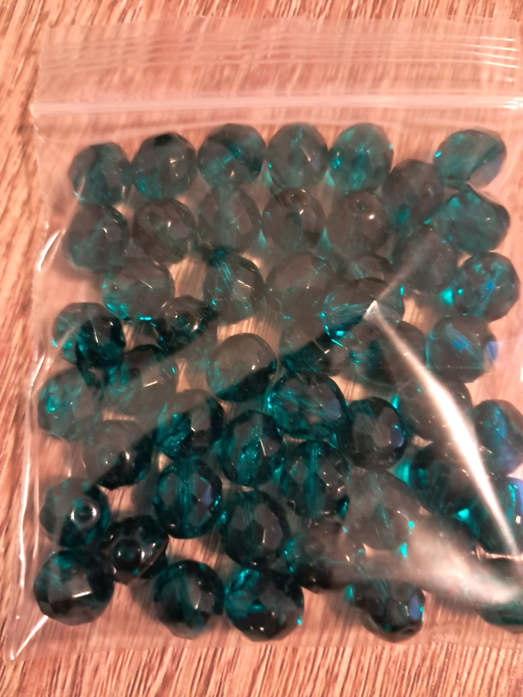 CZECH GLASS BEADS BLUE ZIRCON (50 PCS)