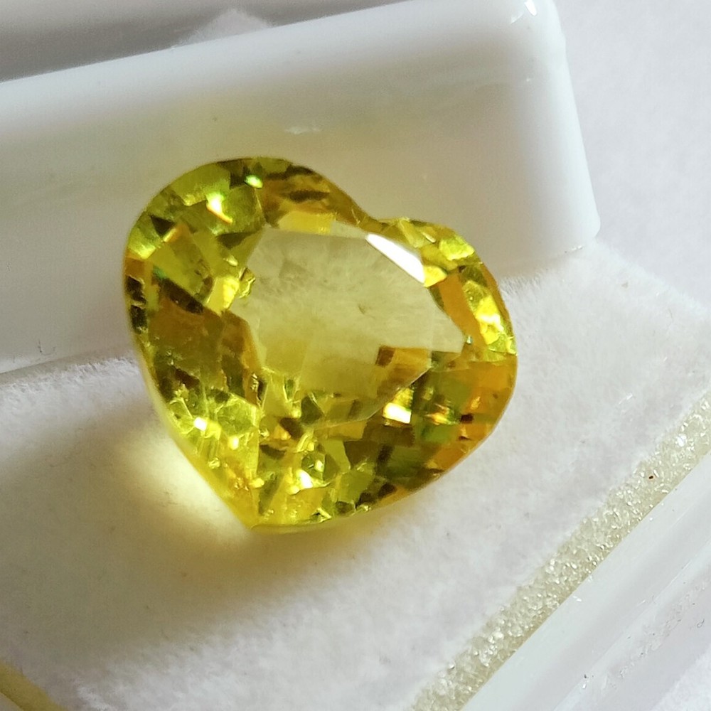 10.15 Ct Natural Yellow Sapphire Heart Loose Gemstone Flawless Superb