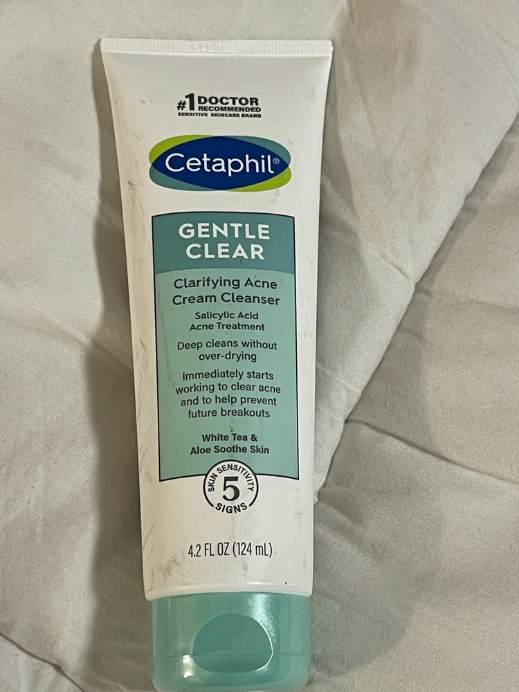 Cetaphil Gentle Clear Clarifying Acne Cleanser 4.2 Oz Cream Treatment for Blemish-Prone Skin