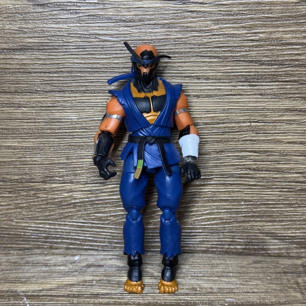 Fortnite Copper Wasp Karate Master Stinger 4