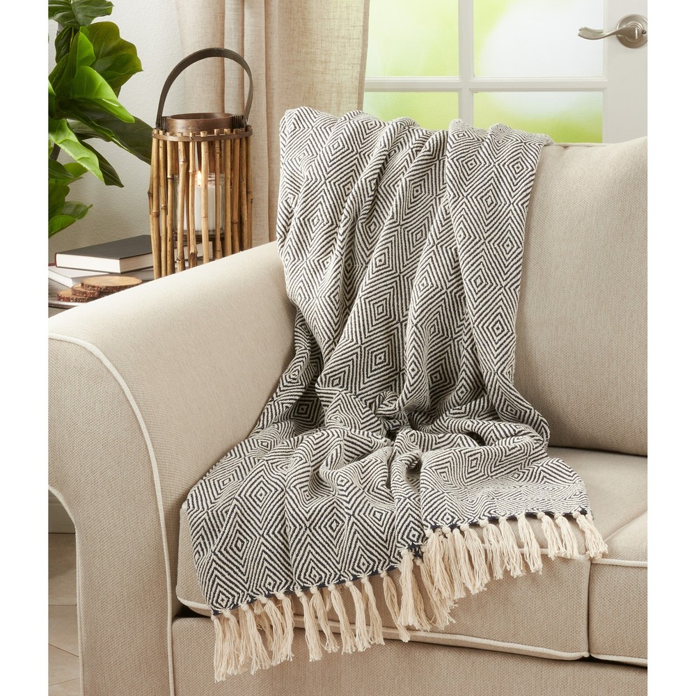 Soft Cotton Throw Blanket with Elegant Diamond Weave Pattern