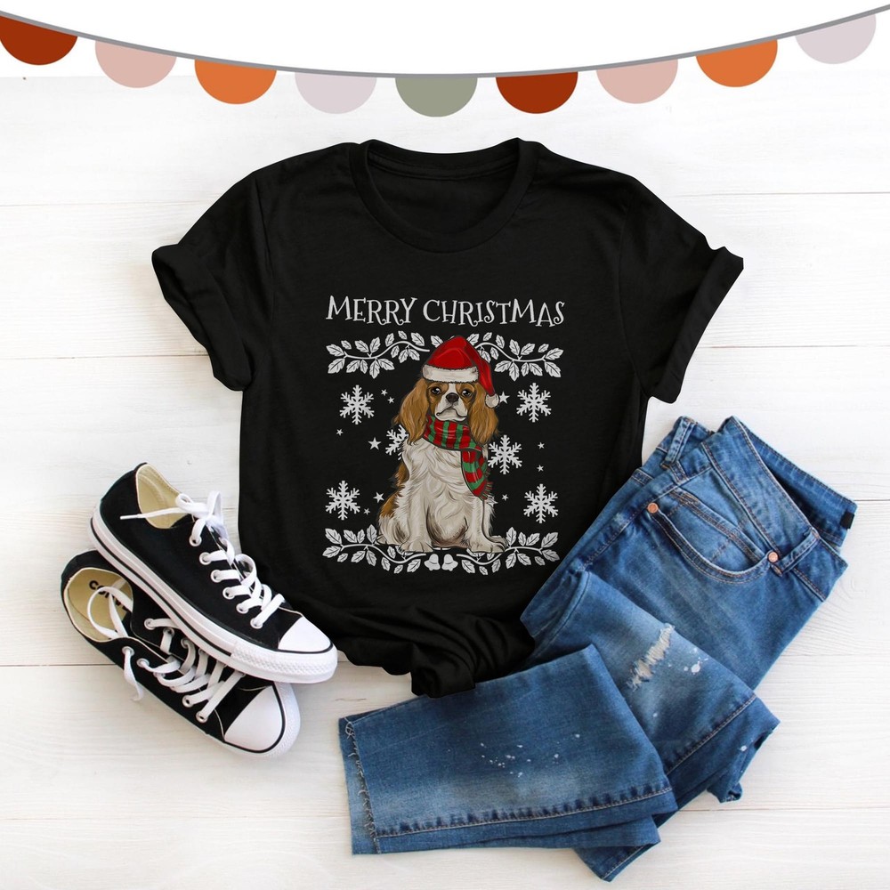 Merry Christmas Ornament Cavalier King Charles Spaniel Xmas T-Shirt