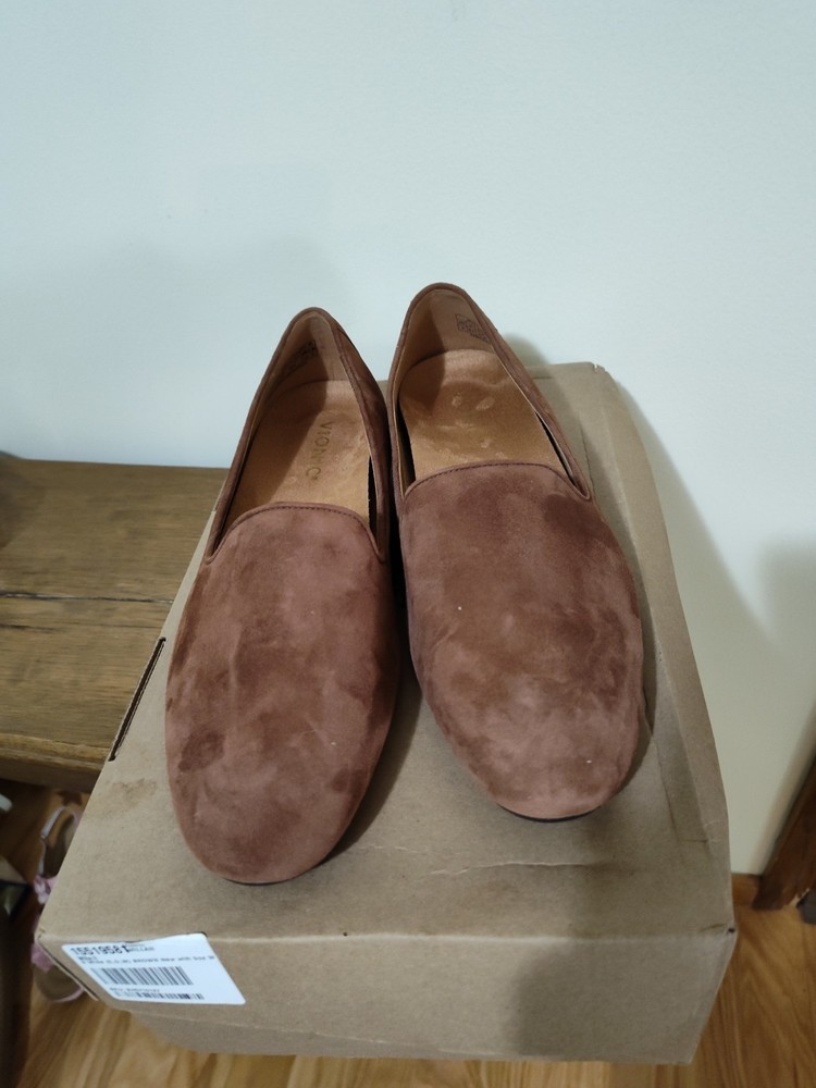 Vionic Womens Willa Brown Suede Wide Width Flat Shoe Size 9 NWT